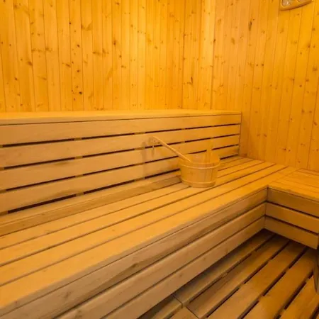 Βίλα In Sleeps 8 Includes Swimming Pool And Air Con 9 Πρωταράς